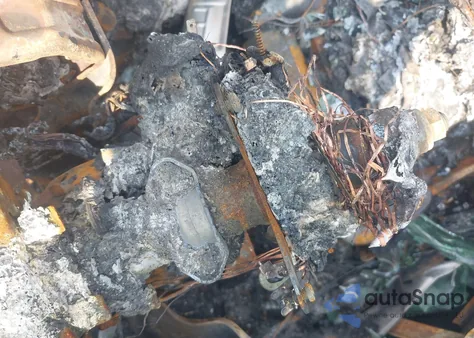 2011 Subaru Forester 2.5X Limited z USA, uszkodzony, nr VIN JF2SHAEC1BH723078